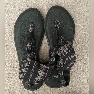 Sanuk sandals